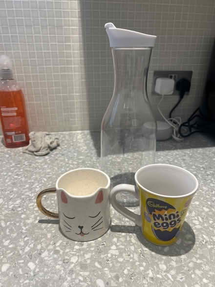 Photo of free 2 mugs and a plastic water jug (Park street st albans) #1