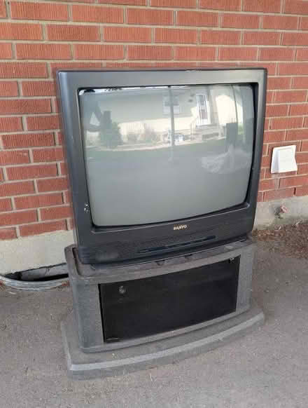 Photo of free TV stand (near 2820 Springland Dr,) #3