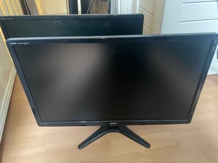 Photo of free Acer Monitor screens (Dore S17) #2