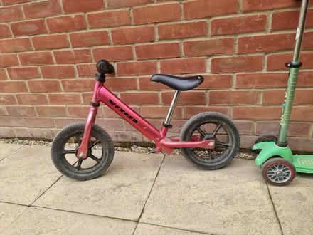 Photo of free Balance bike and 2 scooters (Freeland, Oxfordshire OX29) #1