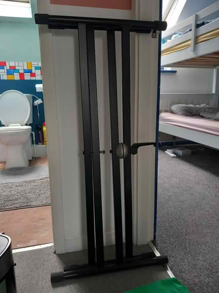 Photo of free Keyboard stand (Caton) #1
