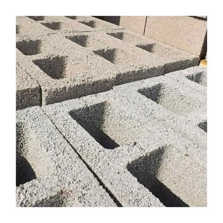 Photo of Breeze Blocks (Hereford HR1) #1