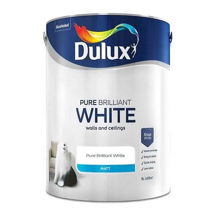 Photo of Dulux Brilliant White Matt Emulsion (Southport PR9) #1