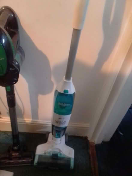 Photo of free floor cleaning equipment (Askew Road W12) #3