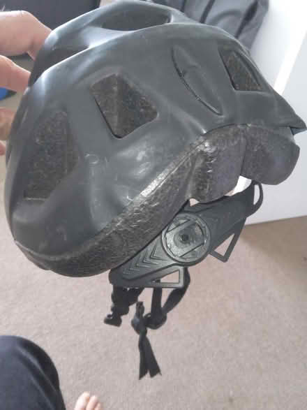 Photo of free Cycle helmet, adults (Smalley DE7) #2