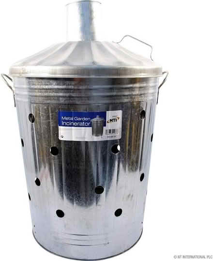Photo of Large incinerator bin (Ludlow SY8) #1