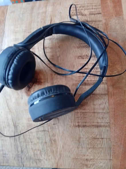 Photo of free Headphones (SW2) #1