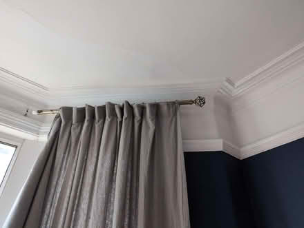 Photo of free Bay window curtain pole (BD18 Shipley) #1