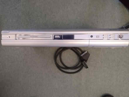 Photo of free Philips DVD Recorder 330S (B90 shirley) #2