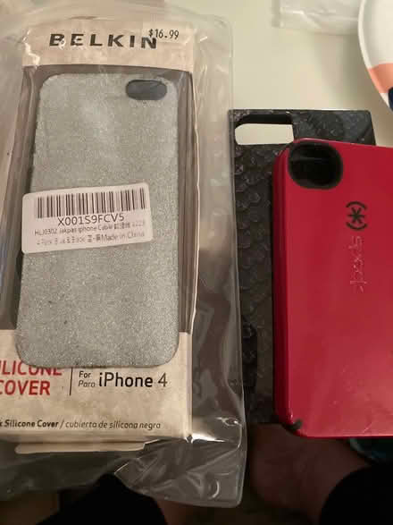 Photo of free Cases for iPhone 4 + Smaller Old iP (Chelsea) #1