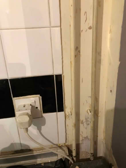 Photo of Black & white square tiles (Woolwich SE18) #1