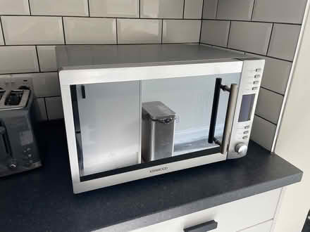 Photo of free Microwave/convection Oven (RG12 8UJ) #2