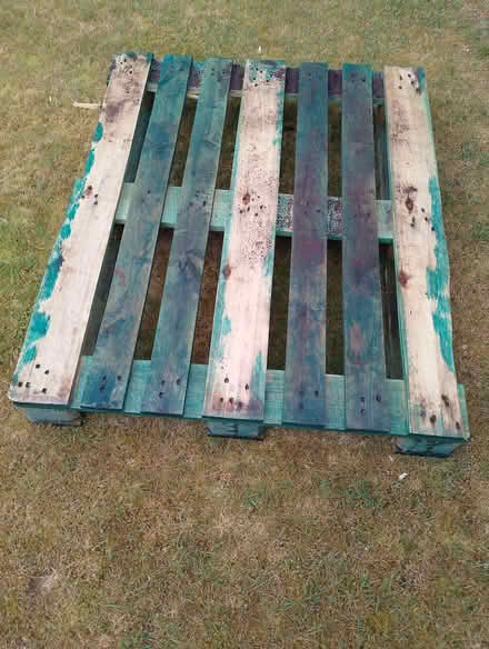 Photo of free pallet (Woodley RG5) #1