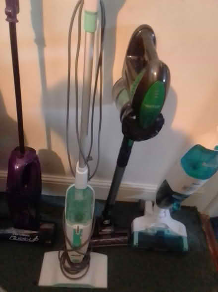 Photo of free floor cleaning equipment (Askew Road W12) #2
