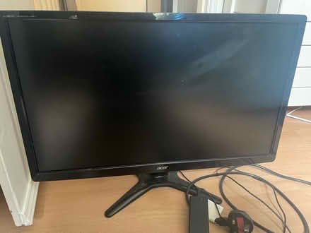Photo of free Acer Monitor screens (Dore S17) #3