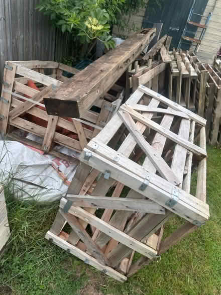 Photo of free Pallets (Gl207aj) #2