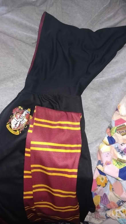 Photo of free Harry Potter cape/scarf 7/8 (Slade Green DA8) #1