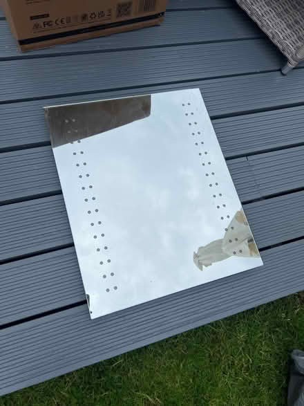 Photo of free Mirror with lights (Chester CH3) #1