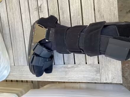 Photo of free Ankle brace moon boot (Melbourne North Brighton) #2