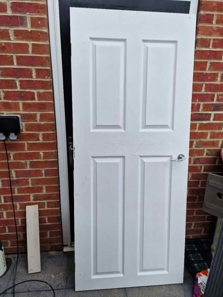 Photo of free Internal door and hardware (WF2) #1