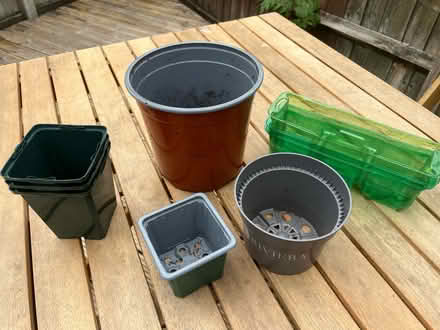 Photo of free Plastic plant pots (BS32) #2