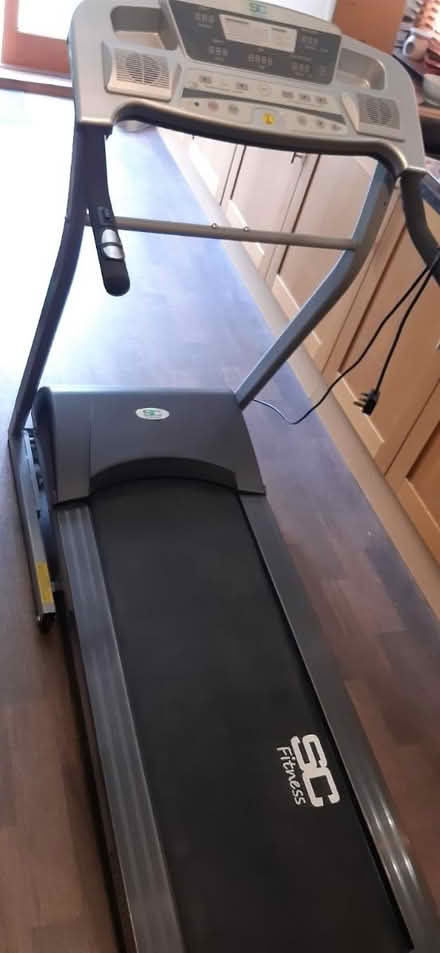 Photo of free Running machine (Falkirk FK2) #4