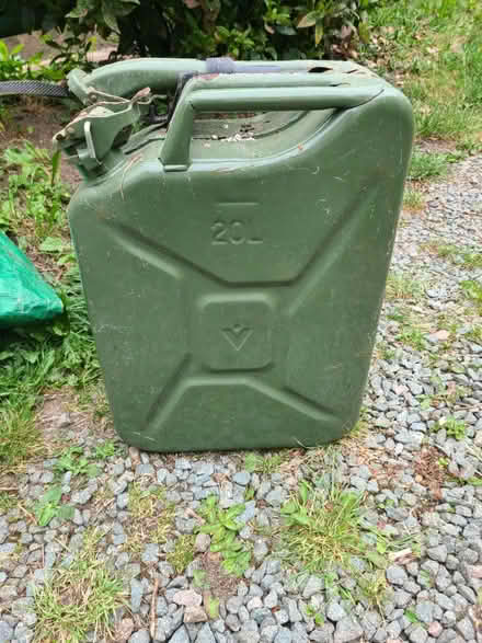 Photo of free 20l Jerry can (Malvern Wells WR14) #1