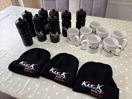 Photo of free Hats, drinks bottles and mugs (Shirley CR0) #1