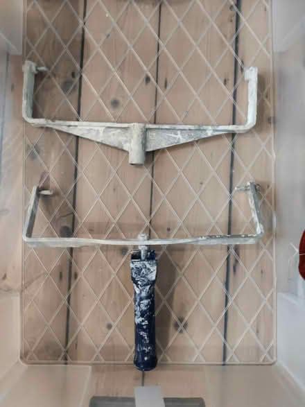 Photo of free paint roller frames & pole (SE24) #1