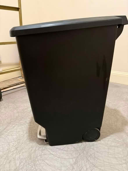 Photo of free Bin (Rotherhithe SE16) #3
