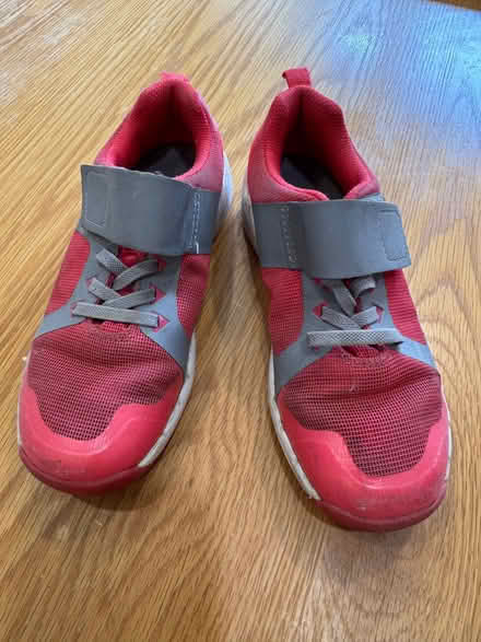 Photo of free Child’s trainers with velcro (Woodley RG5) #1