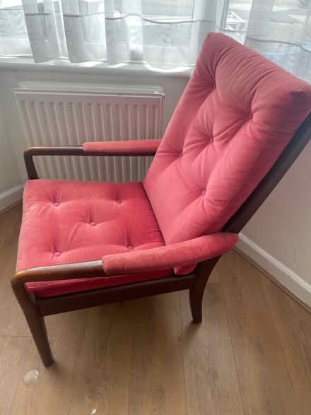Photo of free Chair (SW20) #1