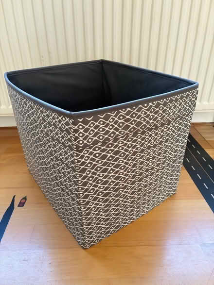 Photo of free IKEA kallax box (Cathcart, G44) #1