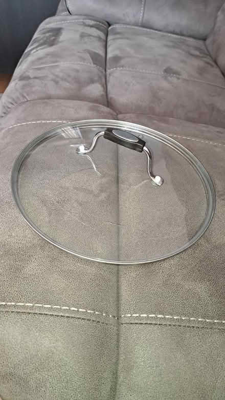 Photo of free Scoville Pan Lid - 28cm (Bleadon BS24) #1