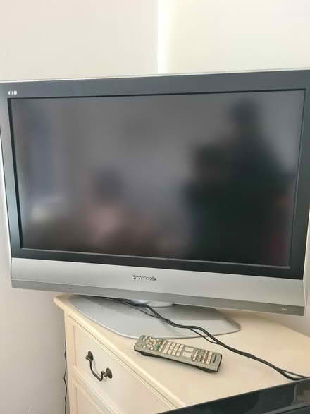 Photo of free Panasonic 31 inch TV - with remote (Halifax) #1
