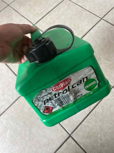 Photo of free Petrol can 5L (never used) (Mitcham CR4) #1
