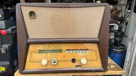 Photo of free Defiant Vintage Radio for Repair (CR2) #1