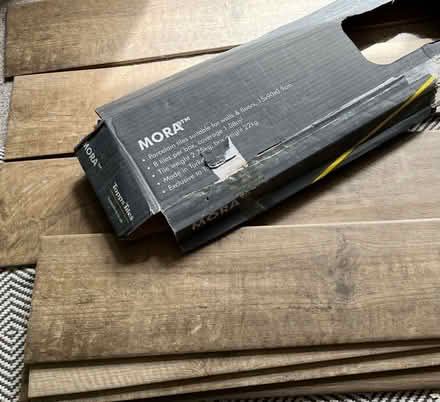 Photo of free Wood effect porcelain tiles (Osney OX2) #1