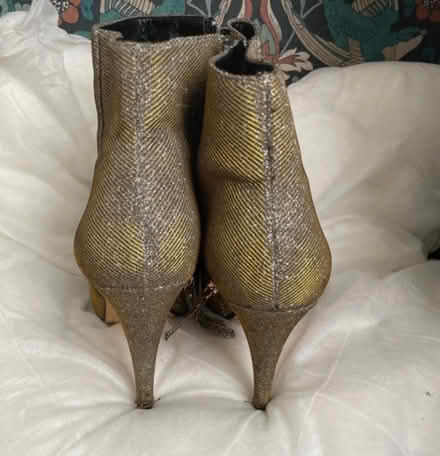 Photo of free Gold Dune Boots Size 7 /40 (New Malden KT3 4) #3