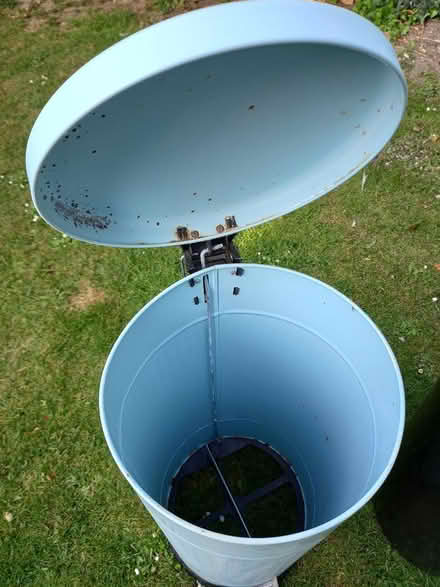 Photo of free Pedal Bin (Felpham (PO22)) #3