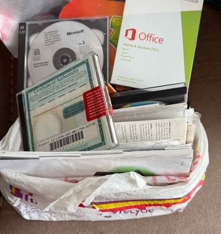 Photo of free Bundle of computer stuff - old (Croydon. CR2 9) #1