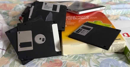 Photo of free Bundle of computer stuff - old (Croydon. CR2 9) #2