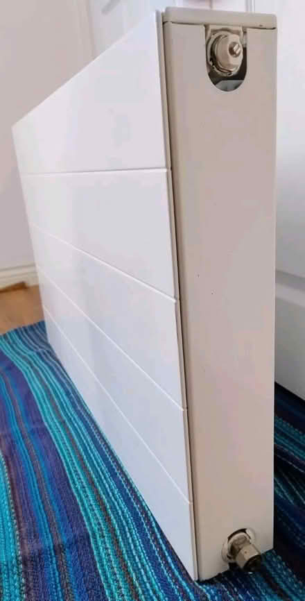 Photo of free White Flat Panel Radiator (LU7 Leighton Buzzard) #3