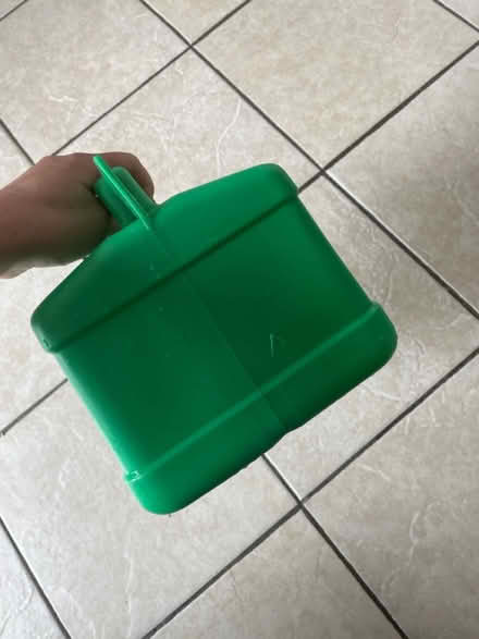 Photo of free Petrol can 5L (never used) (Mitcham CR4) #3