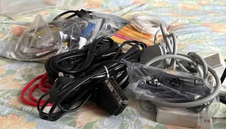 Photo of free Bundle of computer stuff - old (Croydon. CR2 9) #3