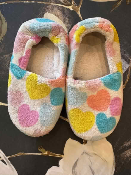 Photo of free M&S size 13 child’s slippers (Woodley RG5) #1