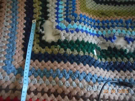 Photo of free Knitted throw 190 x 190cm (Broomhill, G11) #3