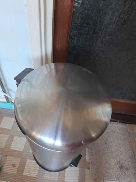 Photo of free Large Kitchen Pedal Bin (New Addington CR0) #2