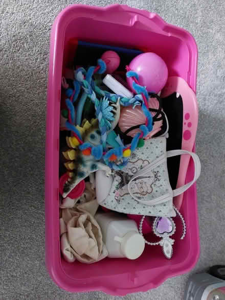 Photo of free Assorted kids stuff (Tilehurst, Reading) #1