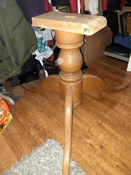 Photo of free Round table (Higher Hurdsfield SK10) #4